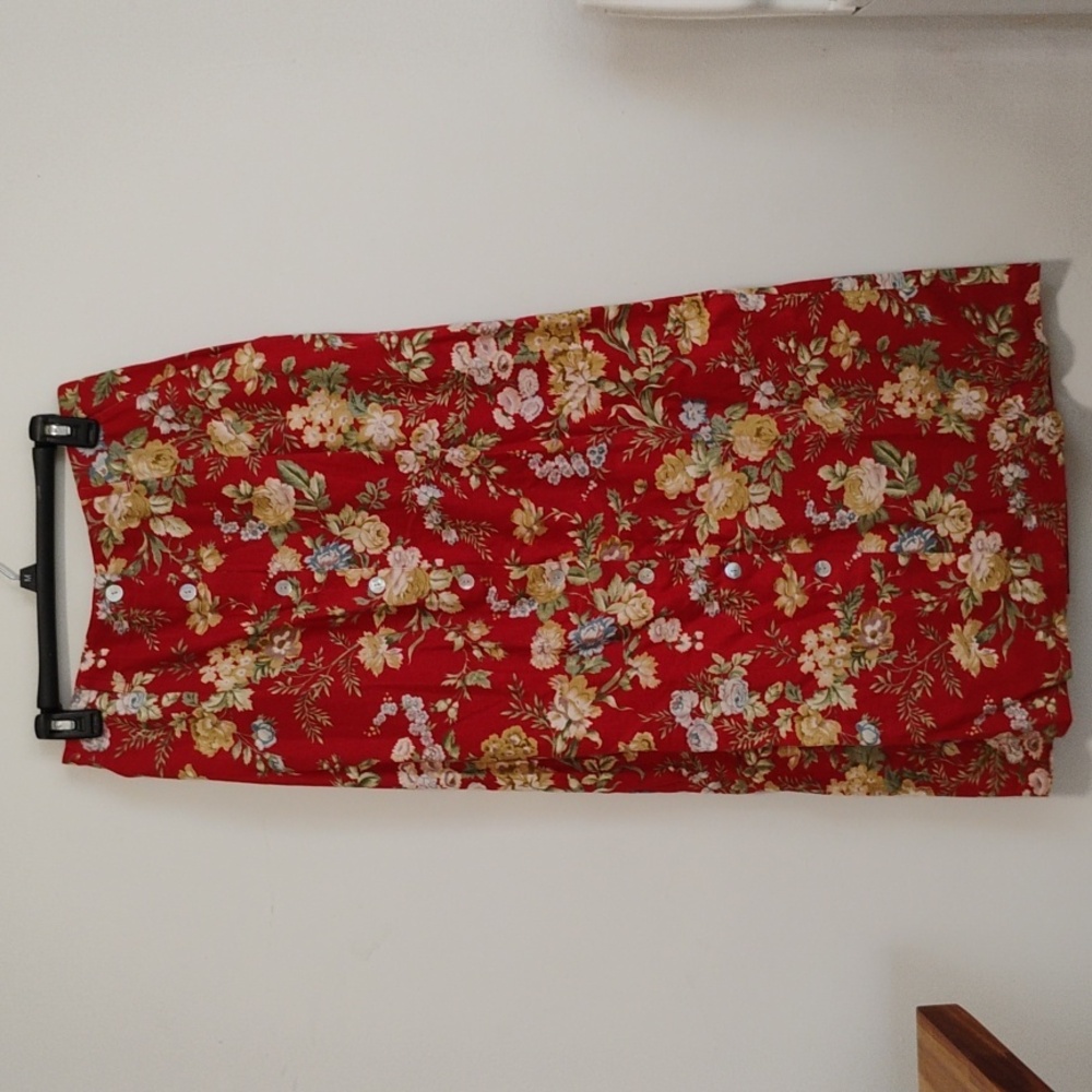 220 Hickory | Vintage Red Floral Maxi Skirt w Pockets | Women's M